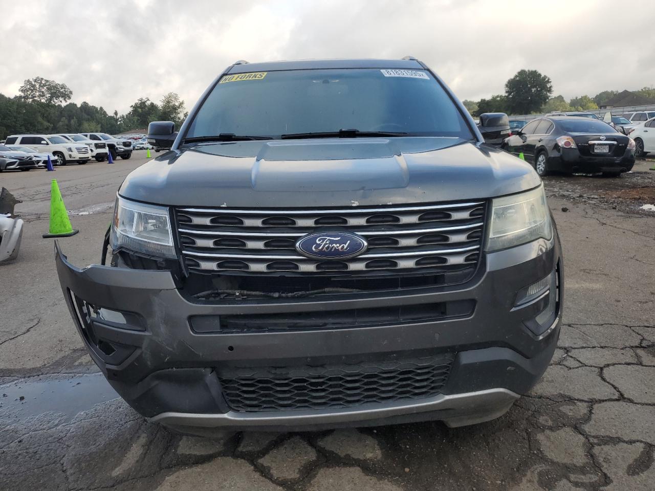 FORD EXPLORER XLT