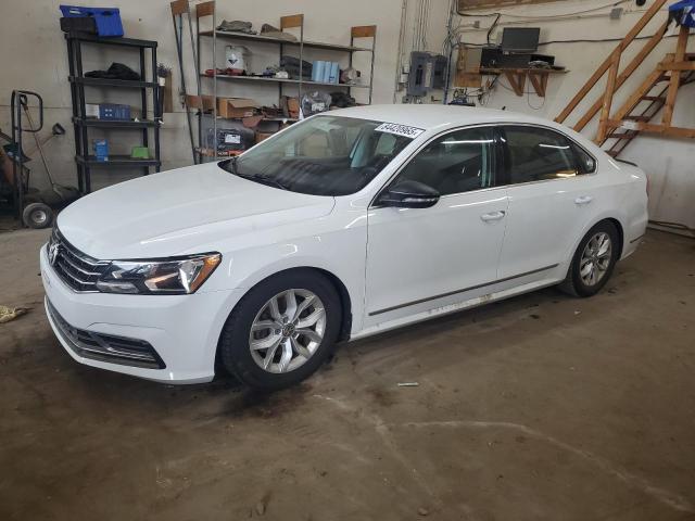 2016 VOLKSWAGEN PASSAT S 1VWAS7A35GC034084