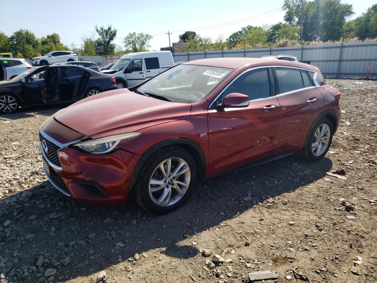 INFINITI QX30 BASE