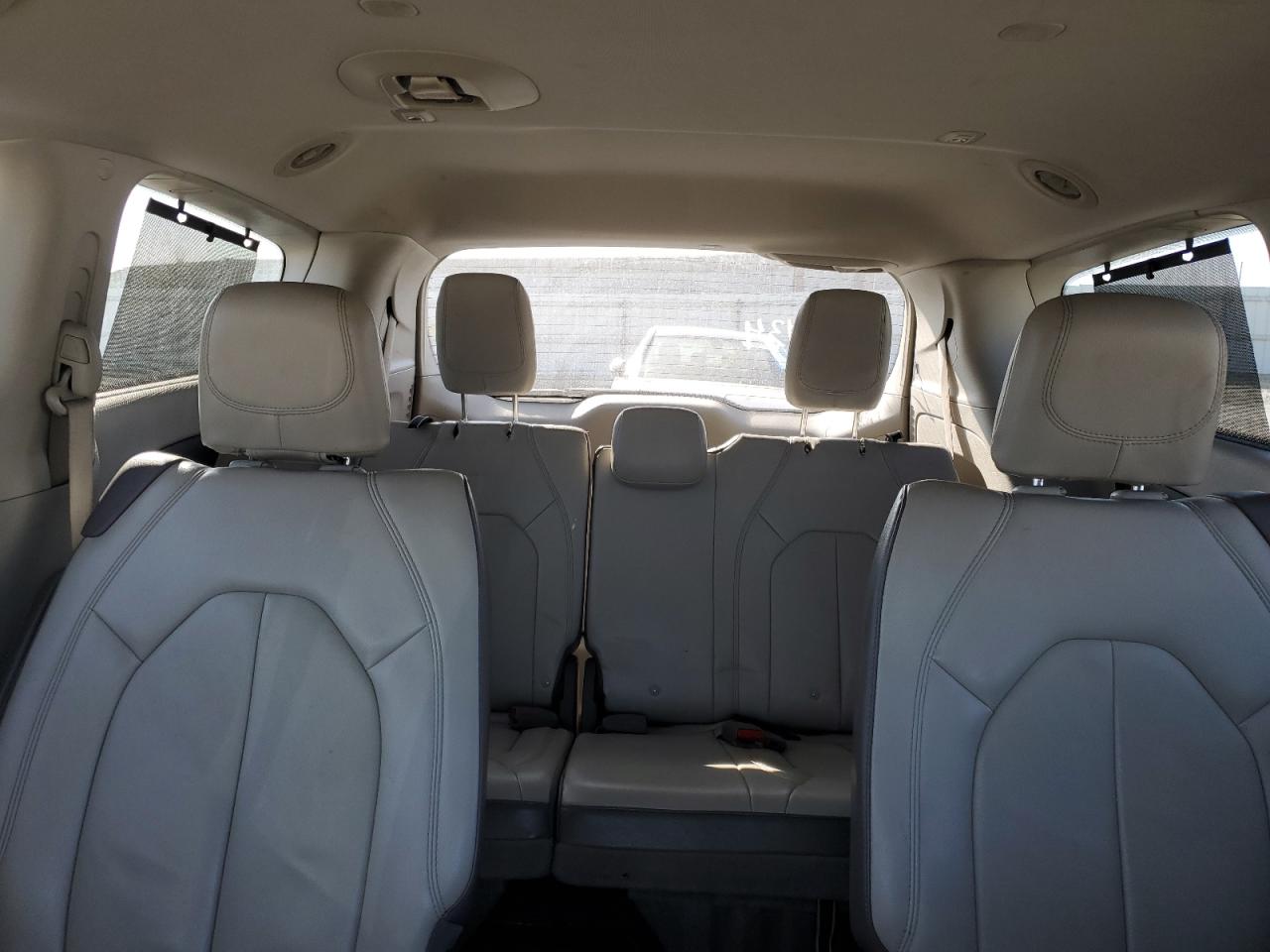 CHRYSLER PACIFICA TOURING L