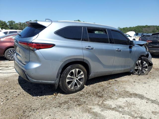 2022 TOYOTA HIGHLANDER XLE - 5TDGZRBHXNS177476