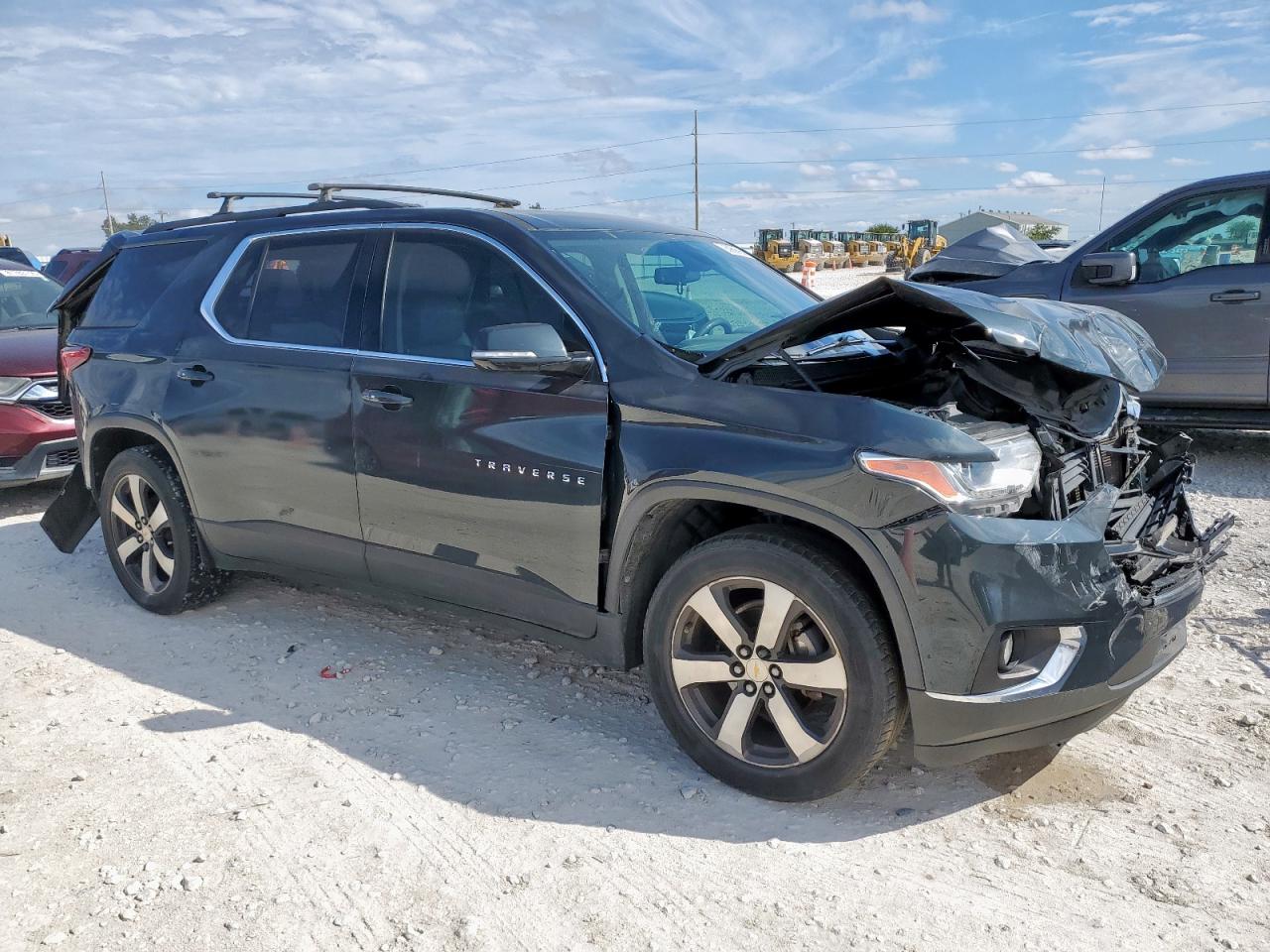 CHEVROLET TRAVERSE LT