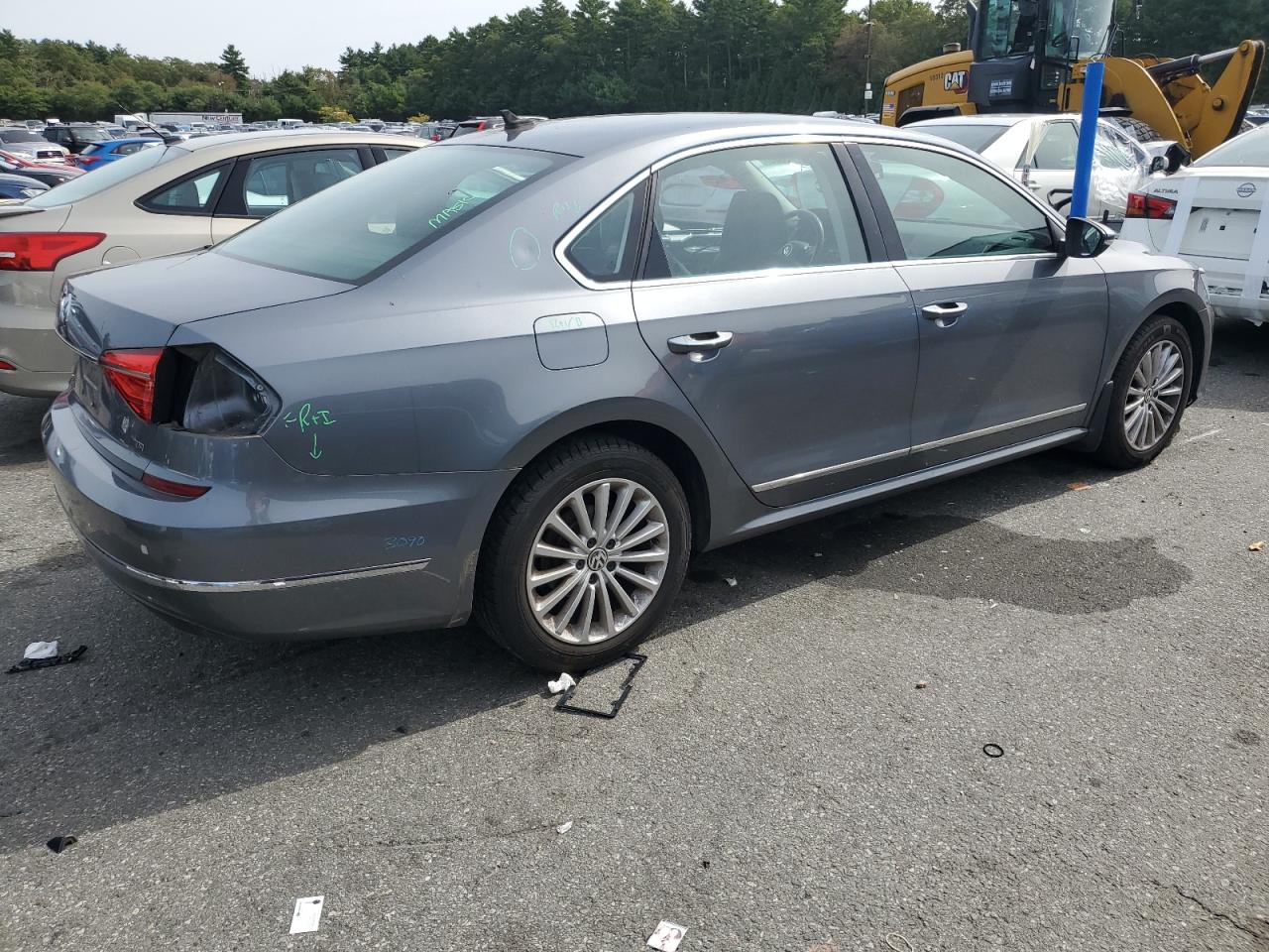 VOLKSWAGEN PASSAT SE