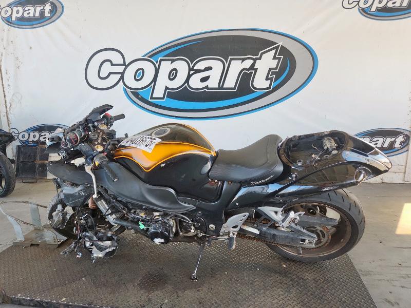 2013 SUZUKI GSX1300 RA JS1GX72B2D2101112