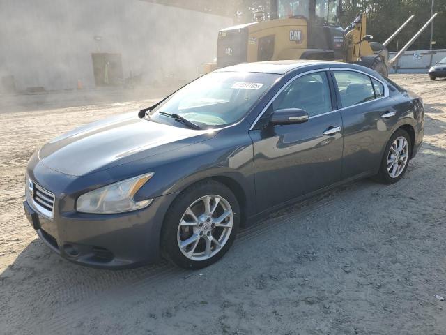 NISSAN MAXIMA S