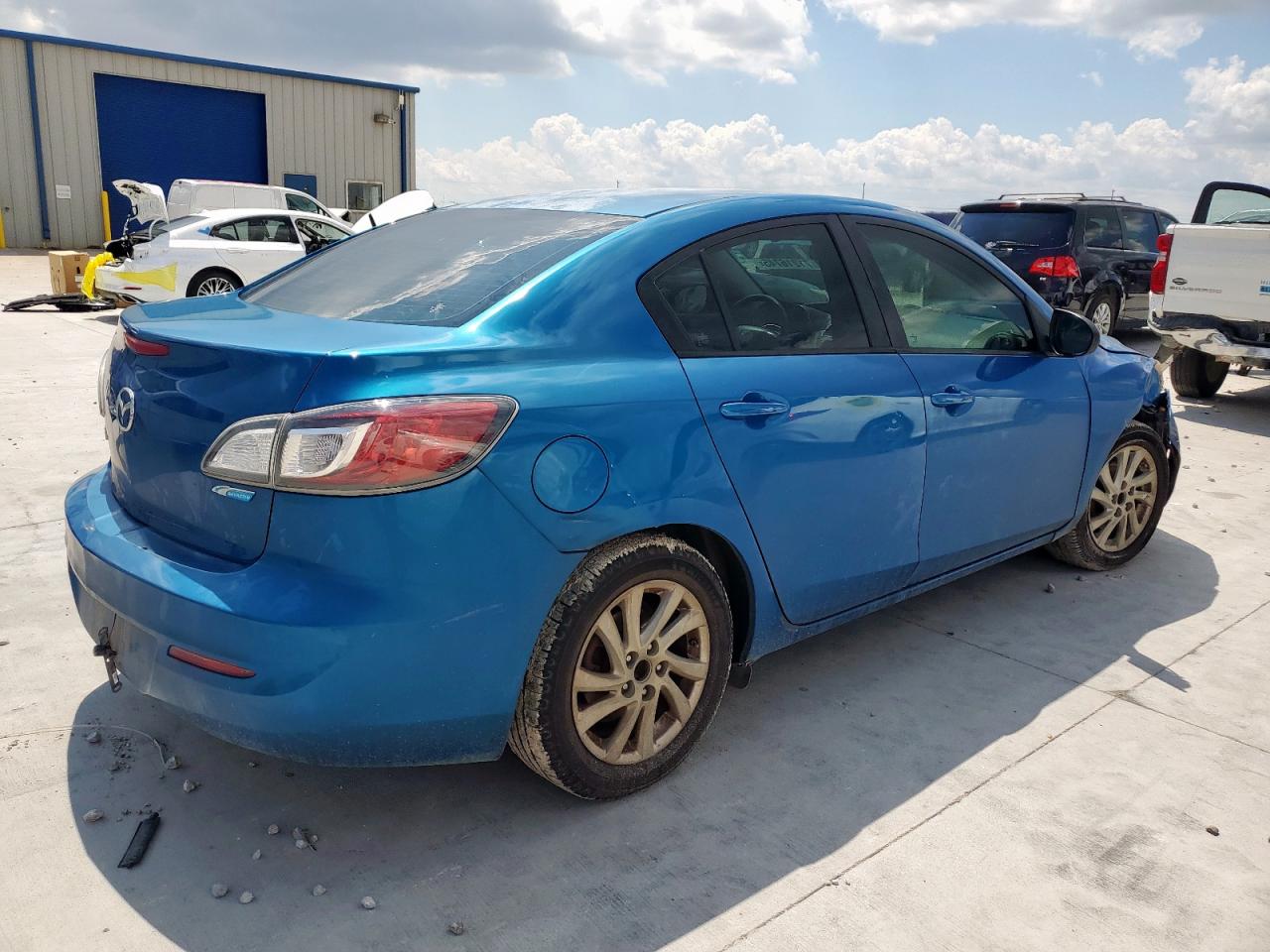 MAZDA 3 I