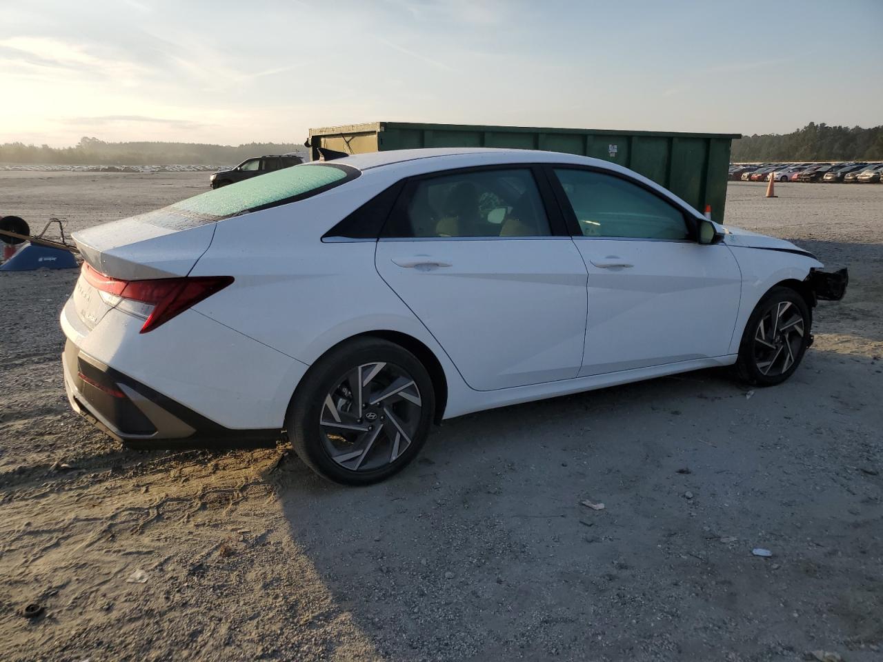 HYUNDAI ELANTRA LIMITED