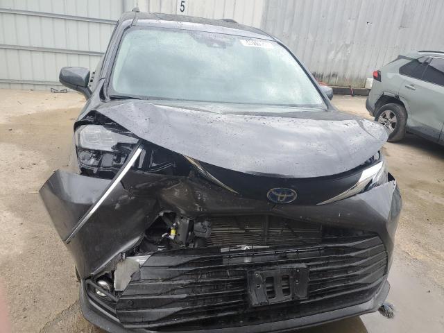 2025 TOYOTA SIENNA XLE 5TDYRKEC4SS255144