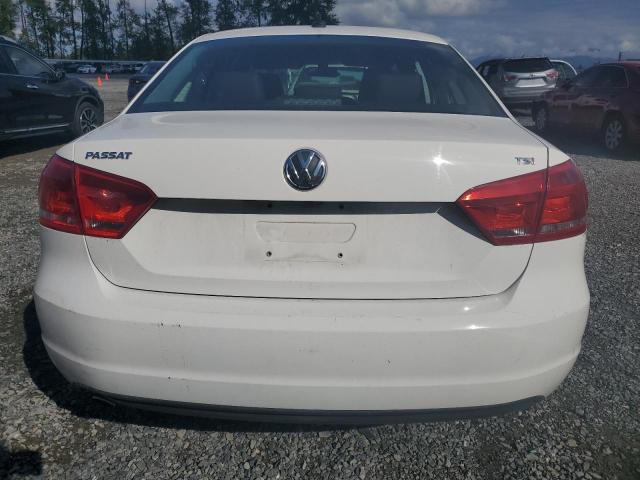 2015 VOLKSWAGEN PASSAT S 1VWAT7A34FC076144