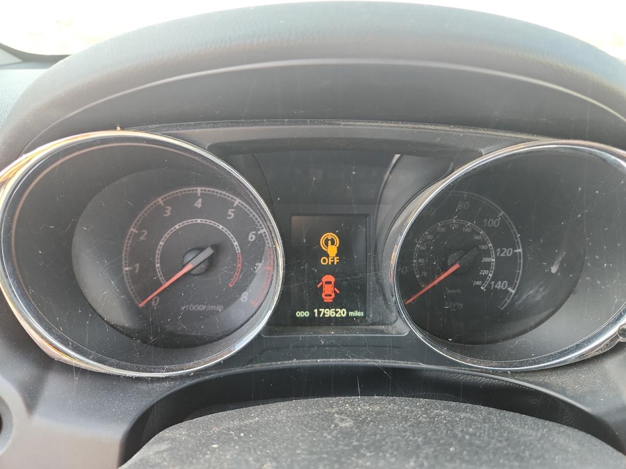 MITSUBISHI OUTLANDER ES