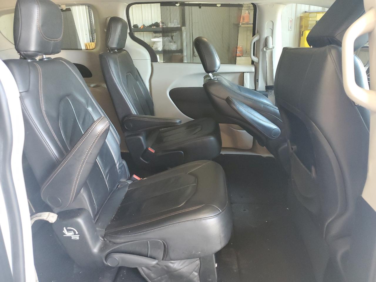 CHRYSLER PACIFICA TOURING L