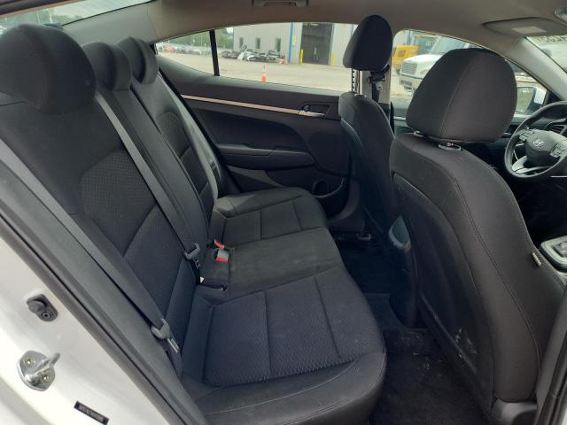 2019 HYUNDAI ELANTRA SE 5NPD74LF1KH419985