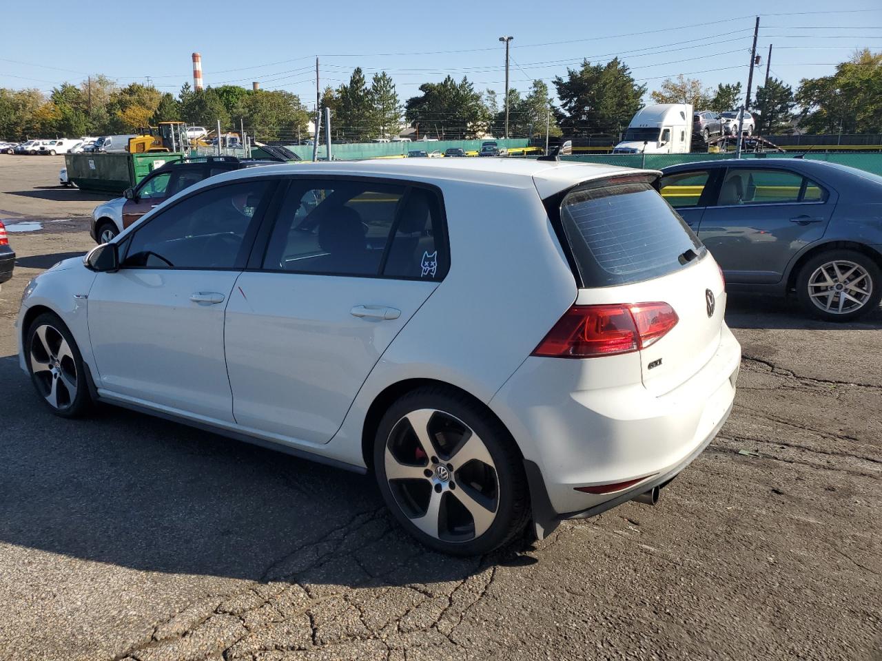 VOLKSWAGEN GOLF GTI