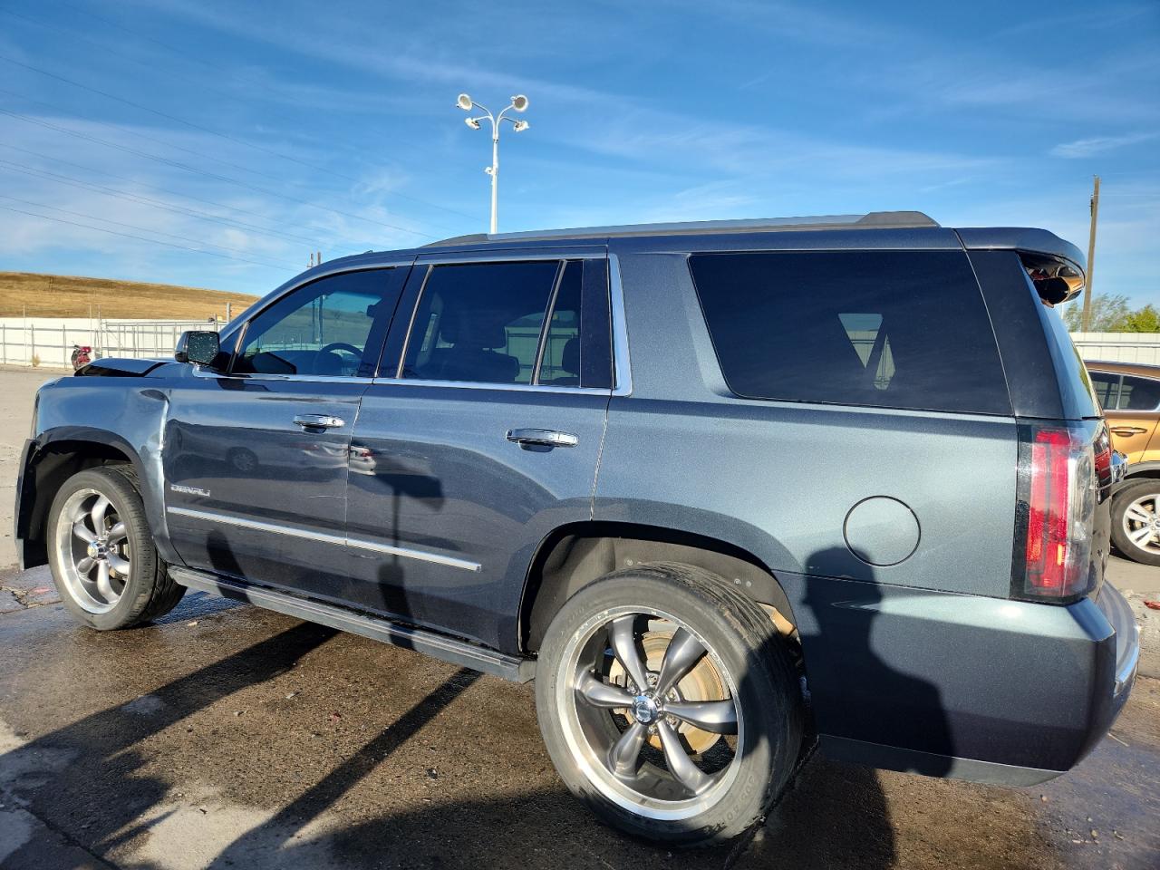 GMC YUKON DENALI