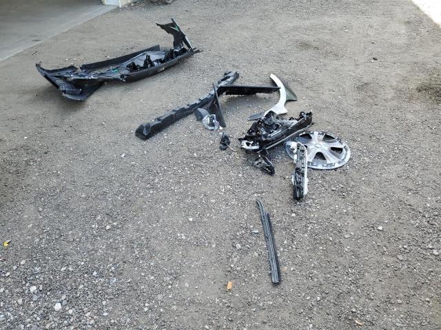 2024 TOYOTA BZ4X XLE - JTMABACA9RA065283