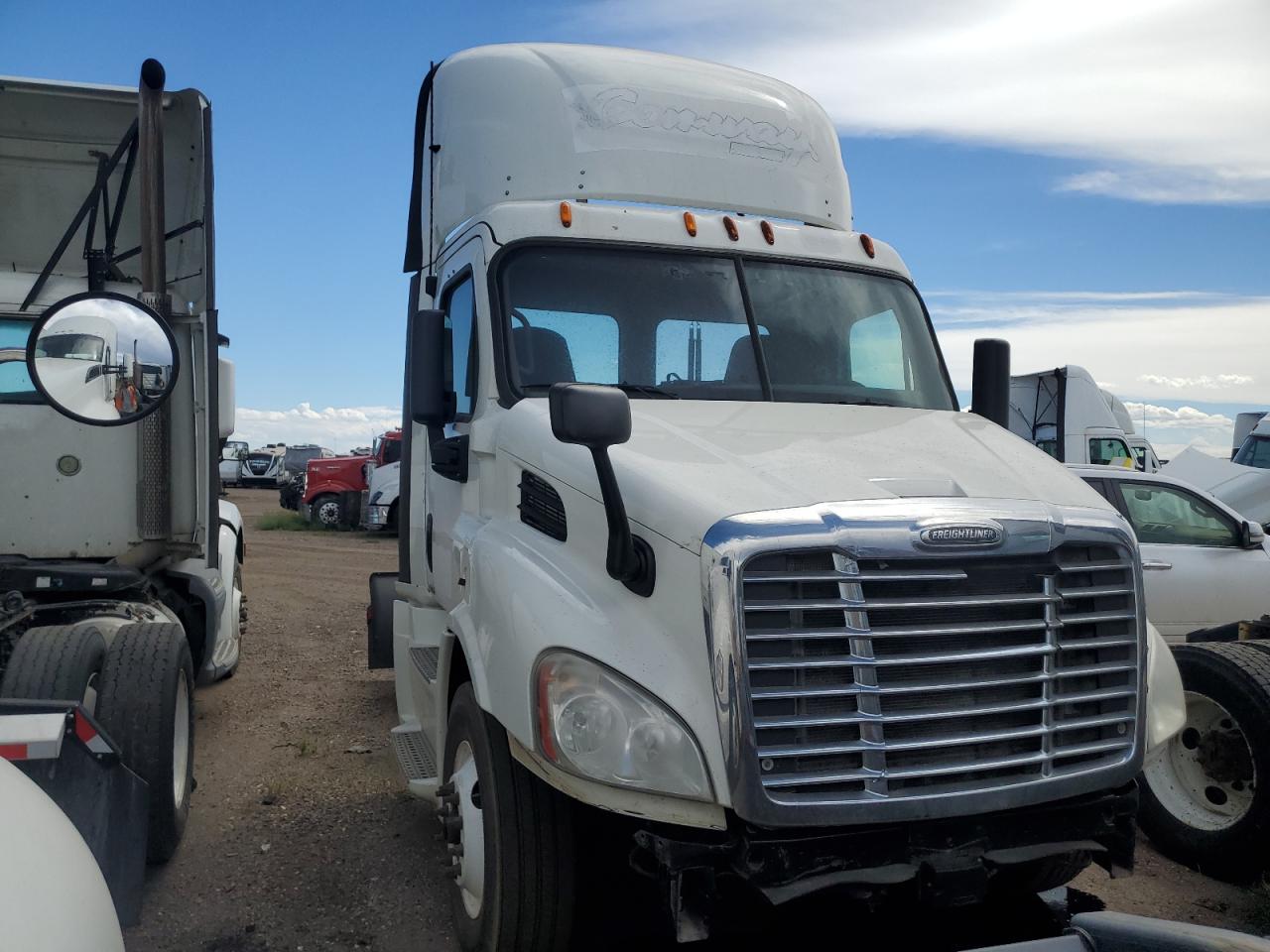 Lot #3245256574 2015 FREIGHTLINER CASCADIA