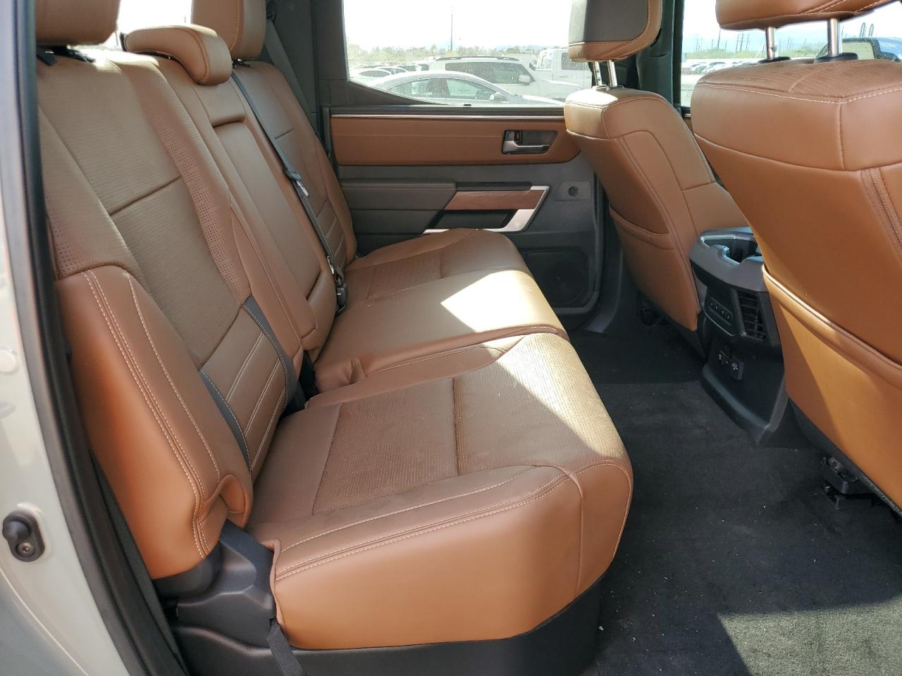 TOYOTA TUNDRA CREWMAX PLATINUM