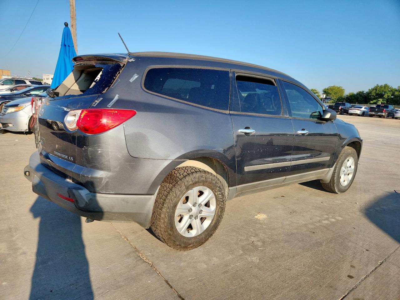 CHEVROLET TRAVERSE LS