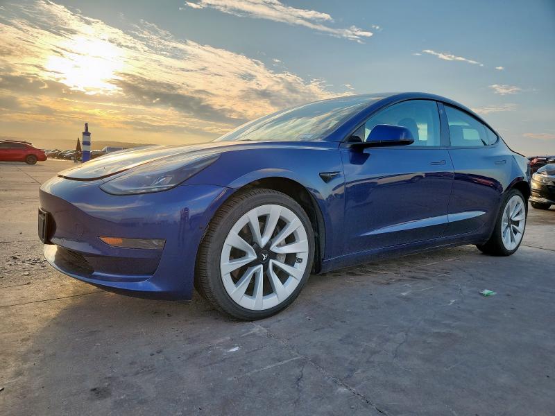 TESLA MODEL 3