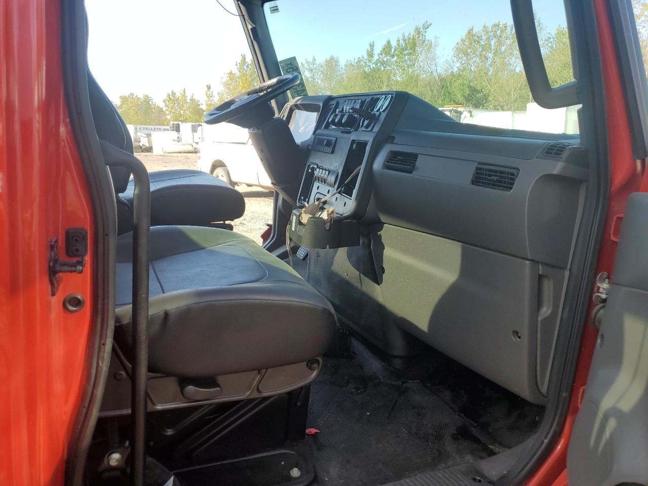 Lot #3273743356 2022 INTERNATIONAL MV607