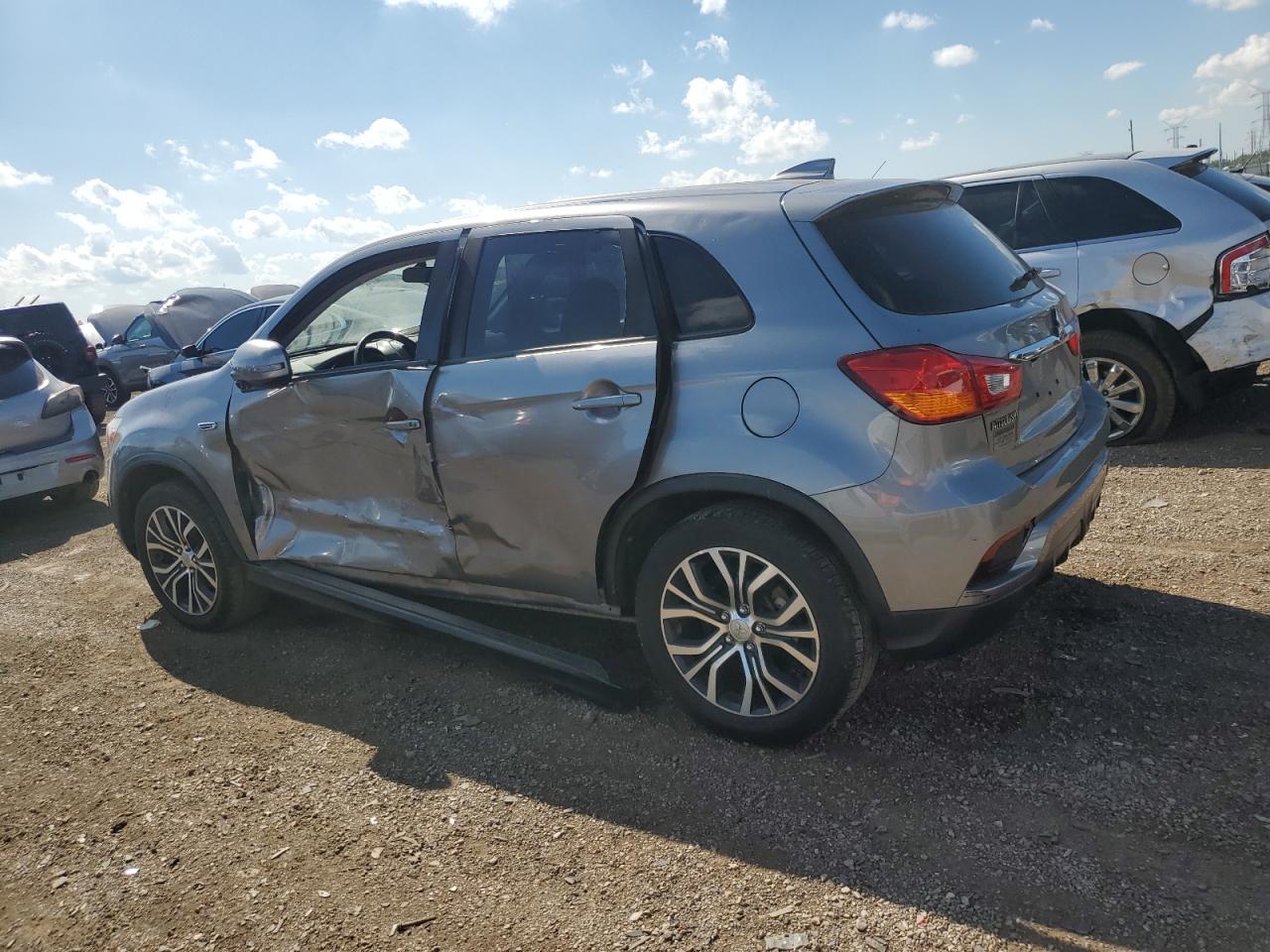 MITSUBISHI OUTLANDER ES