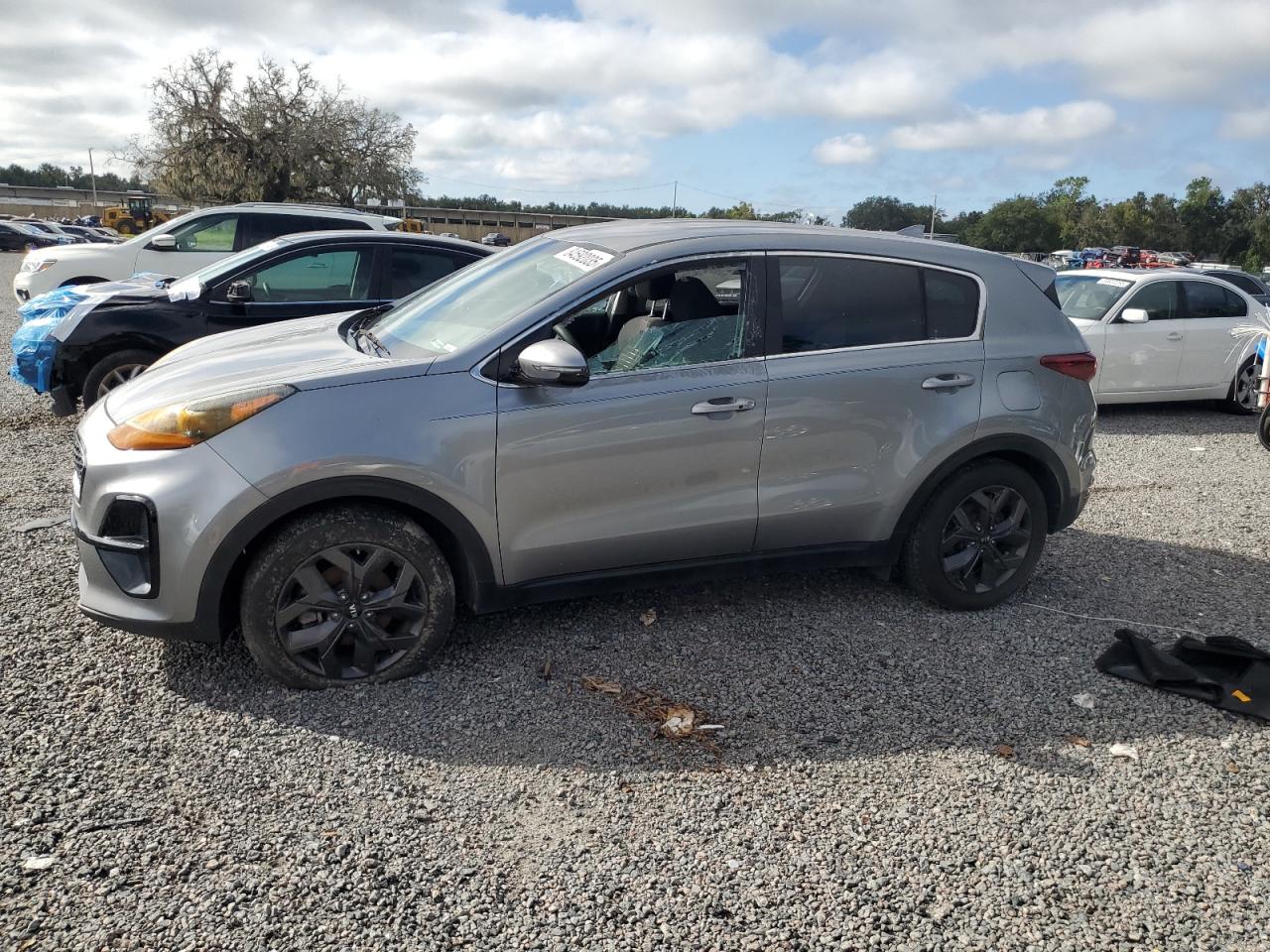 KIA SPORTAGE LX