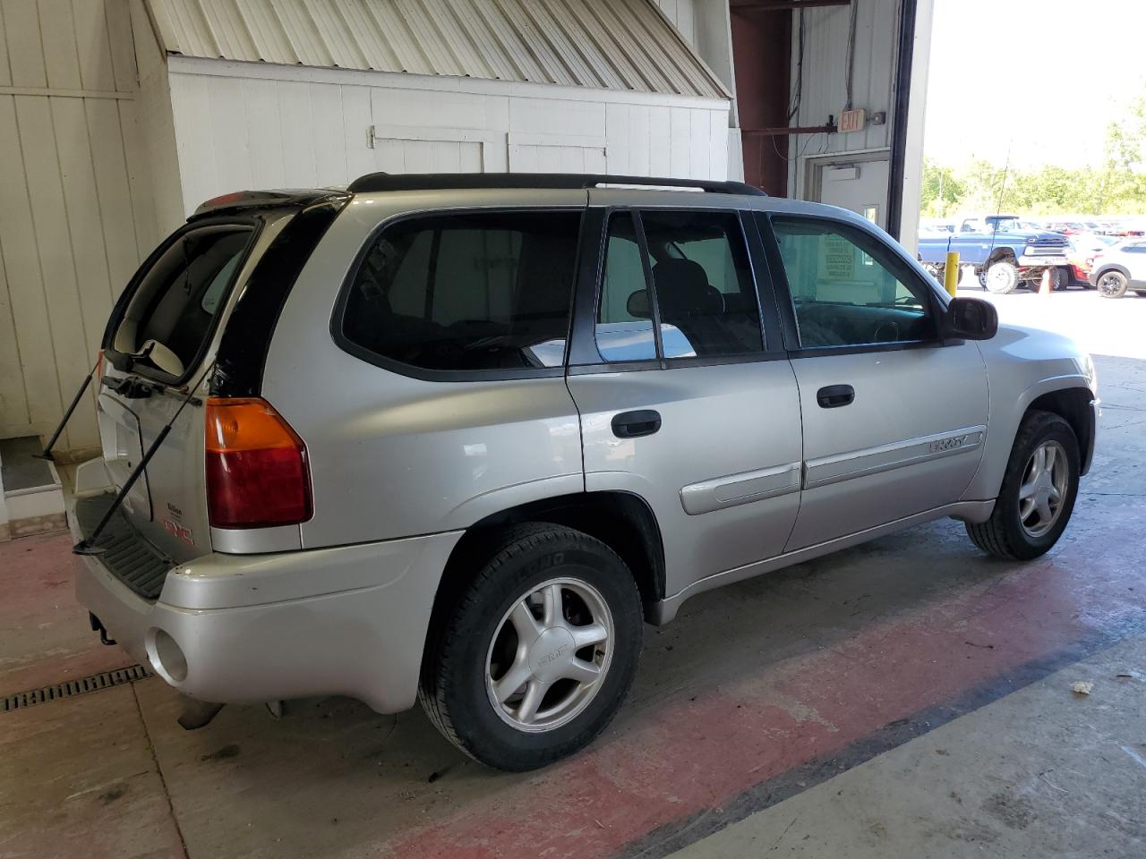 Lot #3302759359 2005 GMC ENVOY