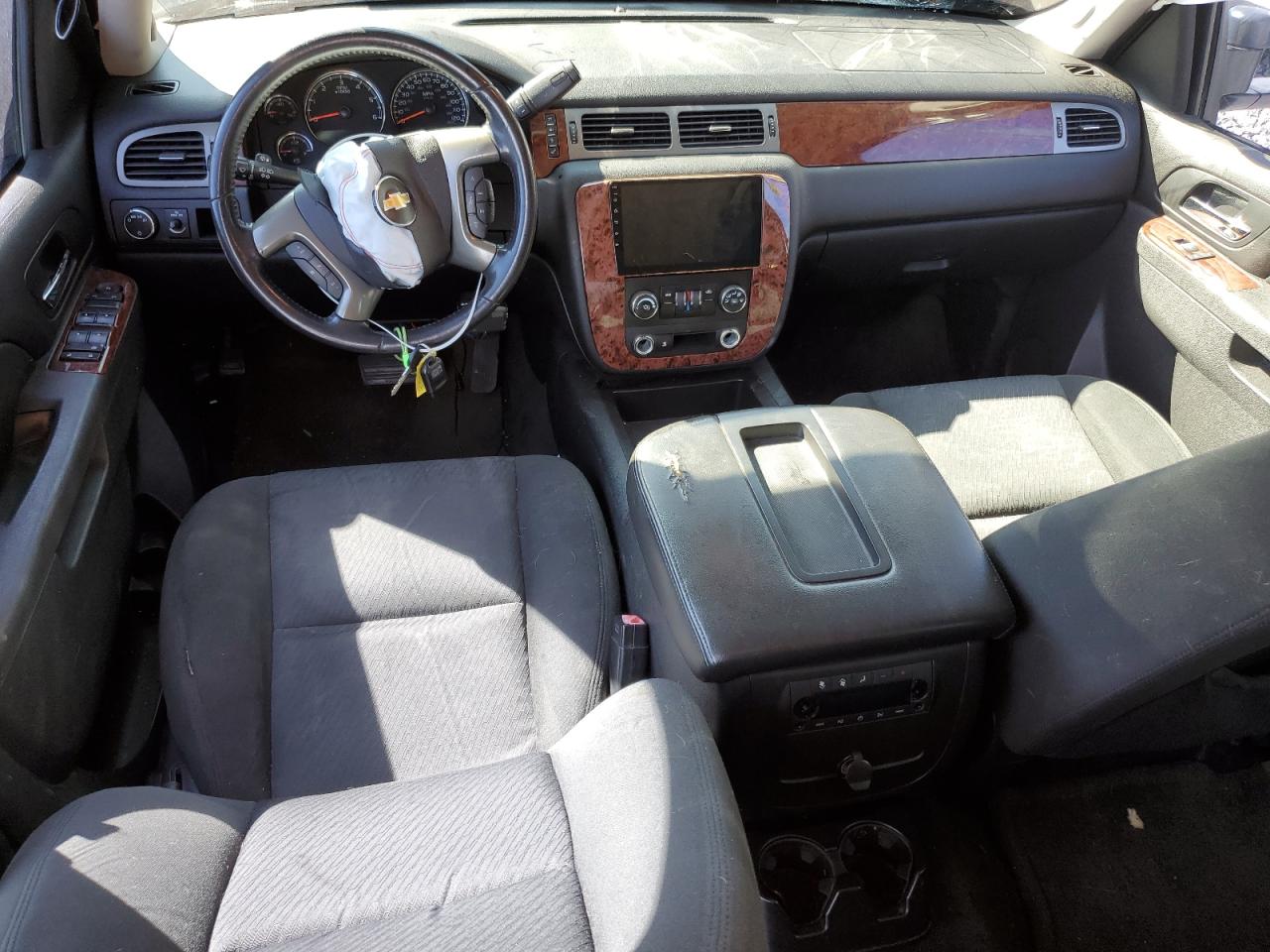 CHEVROLET SUBURBAN C1500 LS