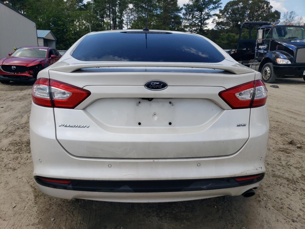 FORD FUSION SE