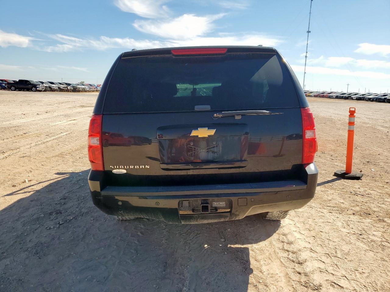 CHEVROLET SUBURBAN K1500 LT