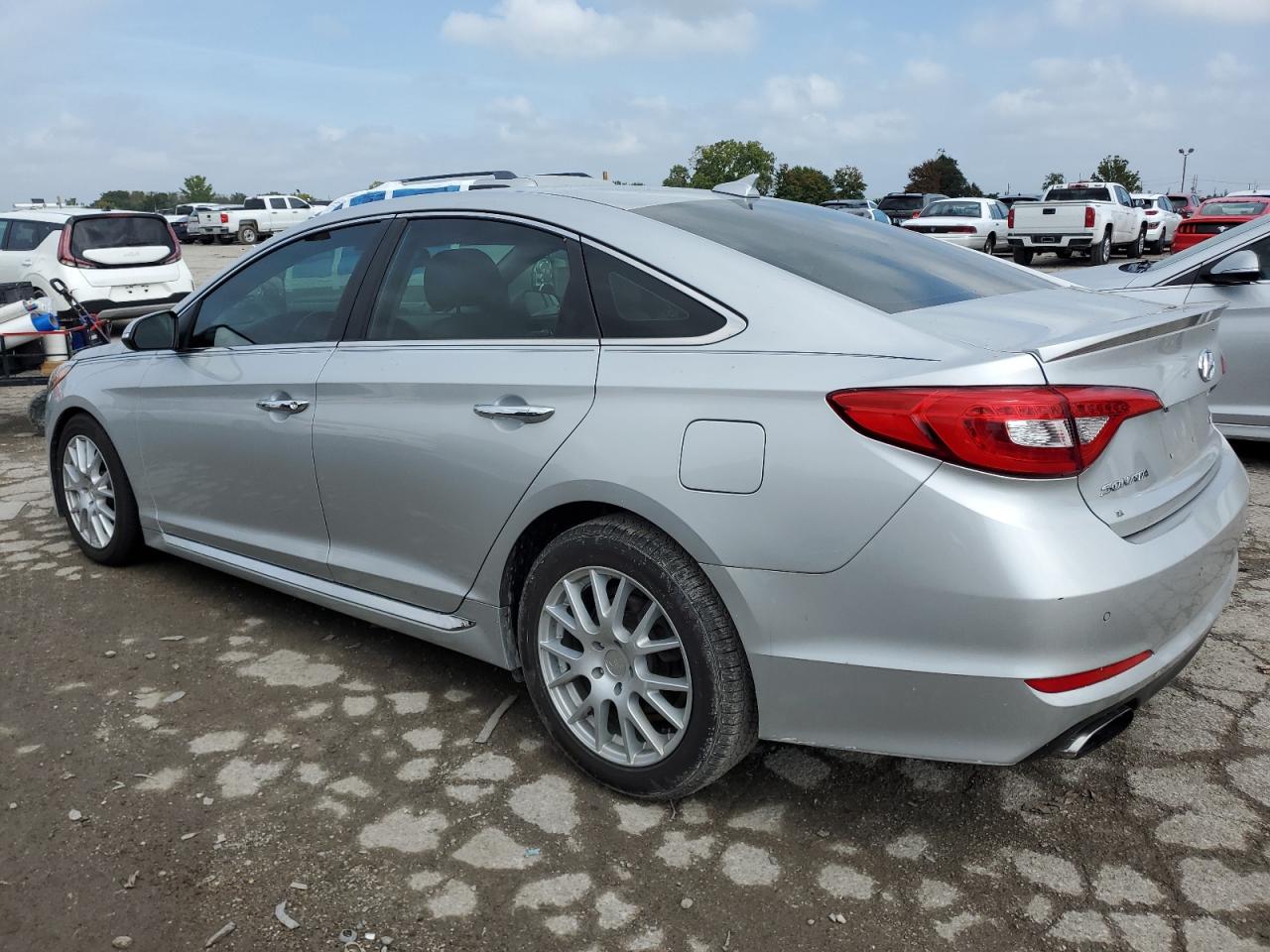 HYUNDAI SONATA SPORT