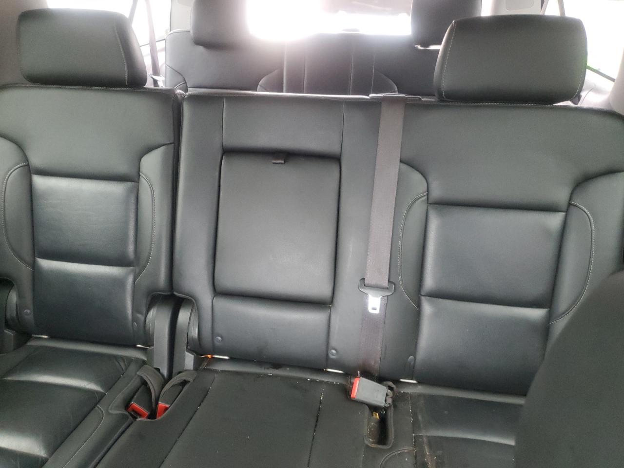 CHEVROLET SUBURBAN C1500 LT