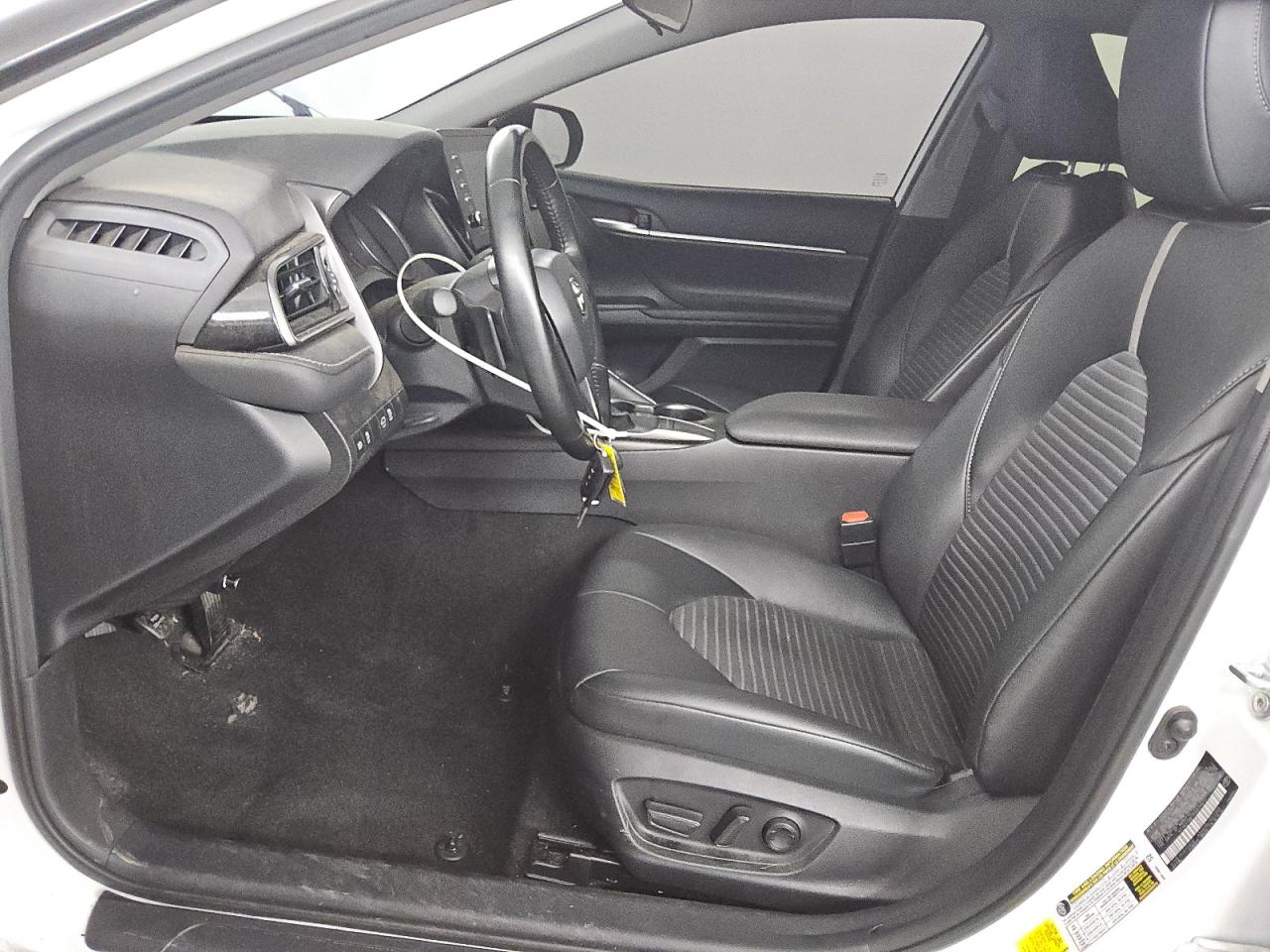 TOYOTA CAMRY SE NIGHT SHADE