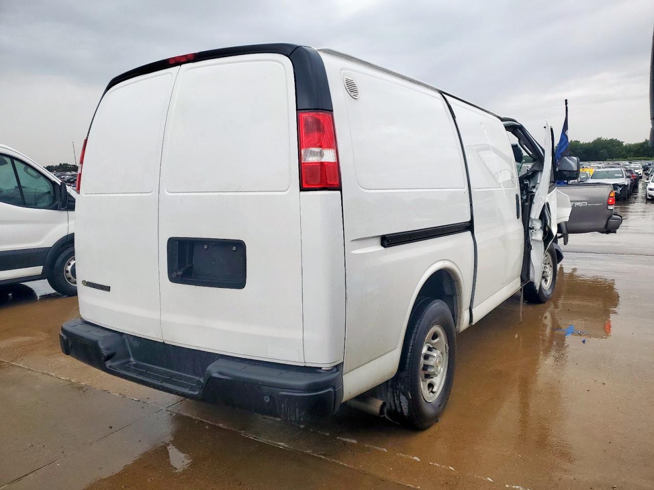 CHEVROLET EXPRESS G2500