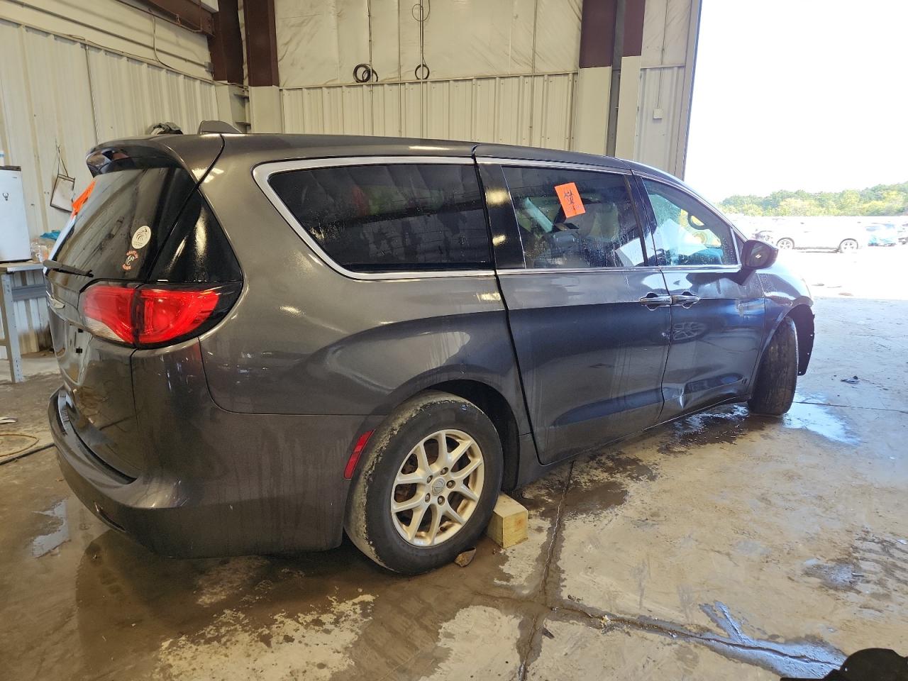 Lot #3309640051 2017 CHRYSLER PACIFICA T