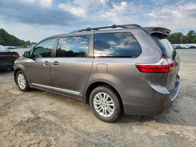 2017 TOYOTA SIENNA XLE 5TDYZ3DC3HS866704
