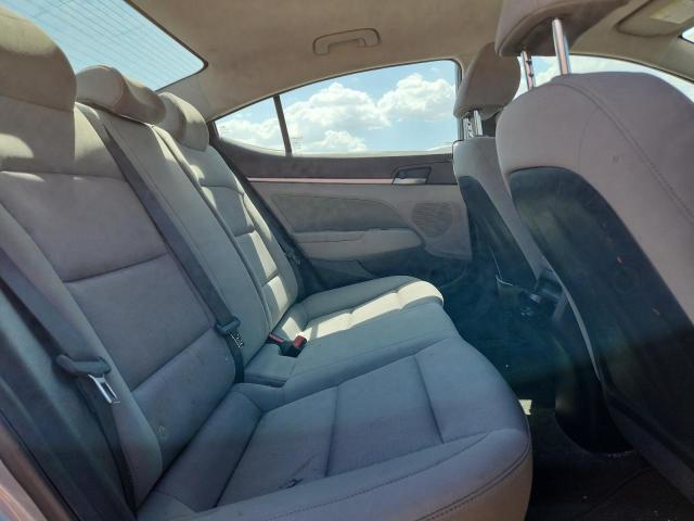 2018 HYUNDAI ELANTRA SE - KMHD84LF6JU677383