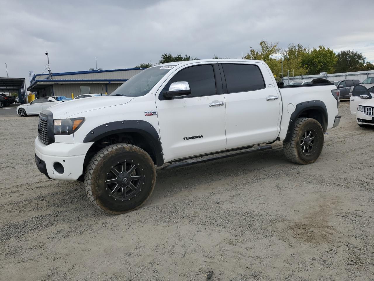 TOYOTA TUNDRA CREWMAX LIMITED