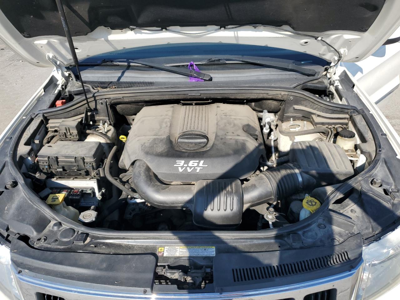 JEEP GRAND CHEROKEE LAREDO