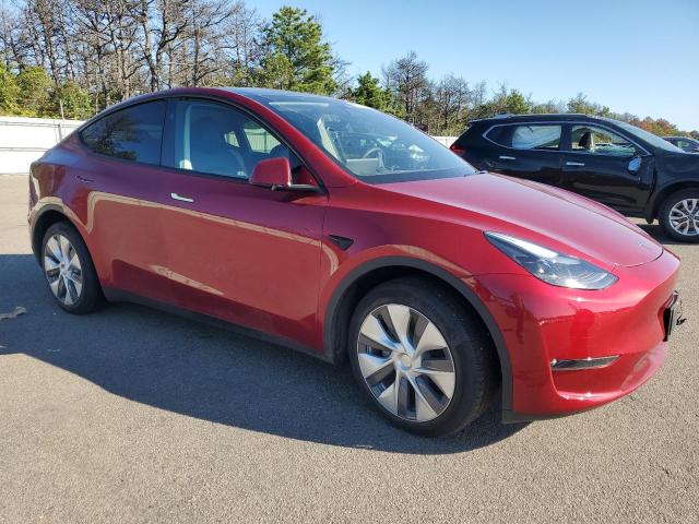 2024 TESLA MODEL Y 7SAYGDEEXRF085070