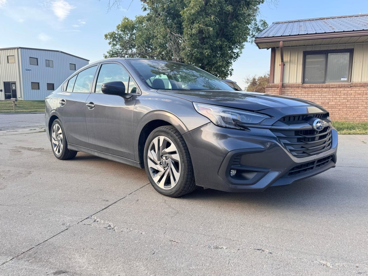 SUBARU LEGACY LIMITED