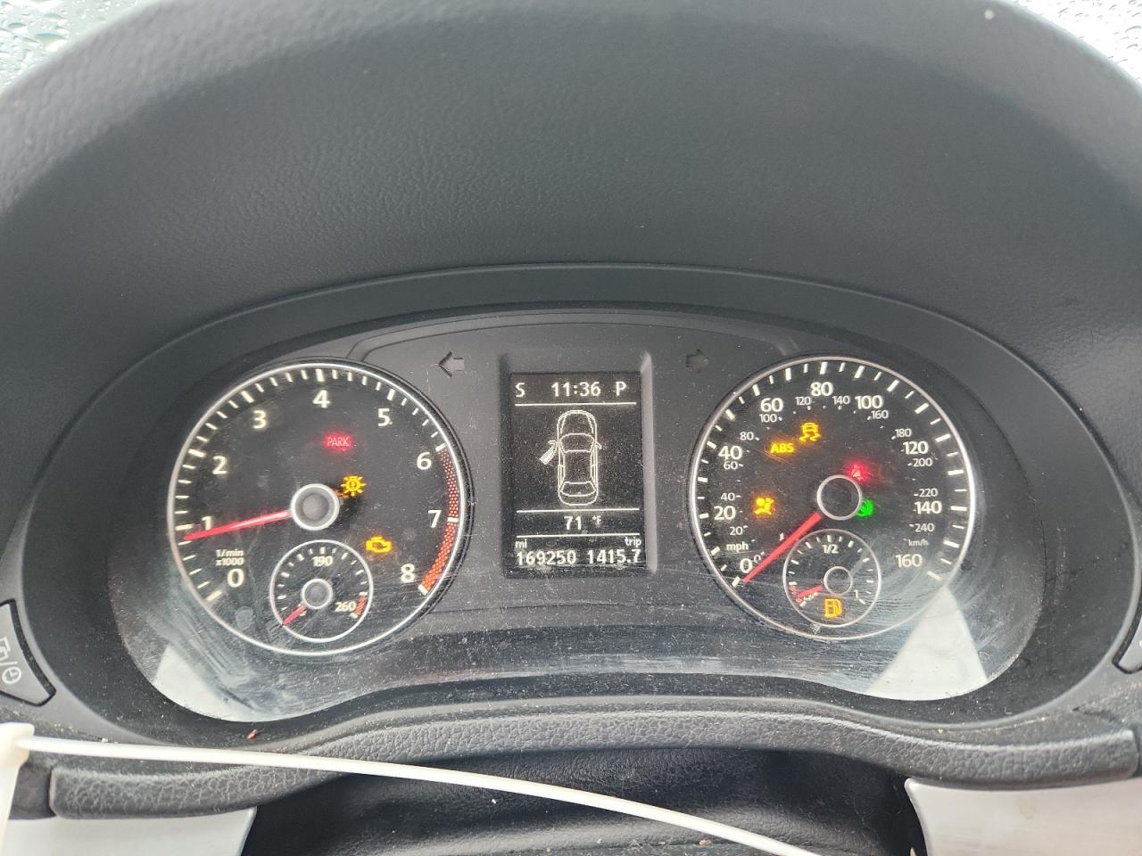 VOLKSWAGEN PASSAT SE