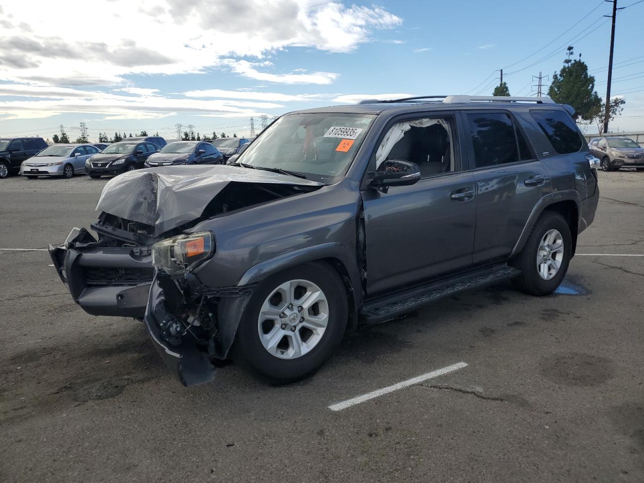 TOYOTA 4RUNNER SR5