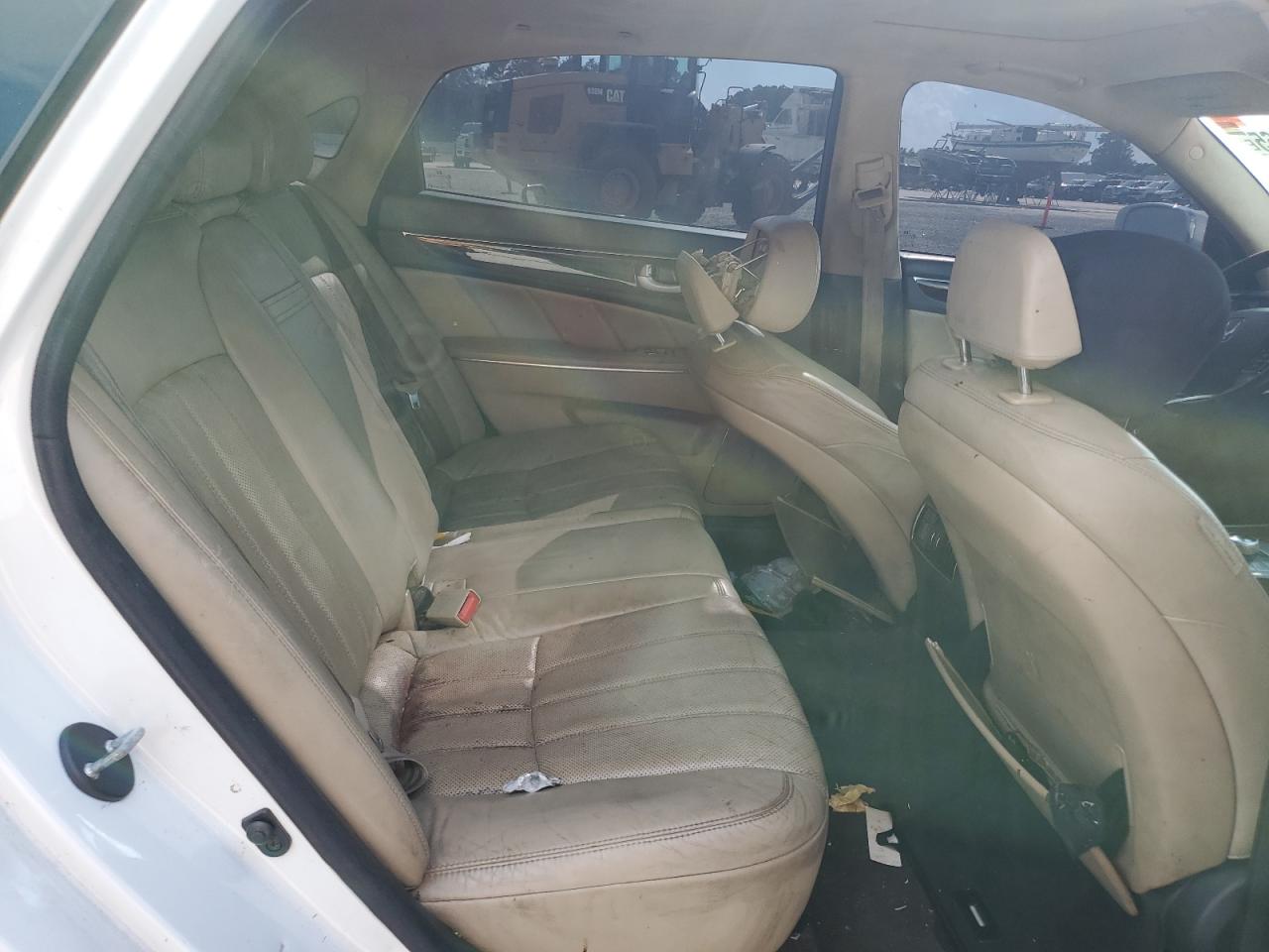 HYUNDAI EQUUS SIGNATURE