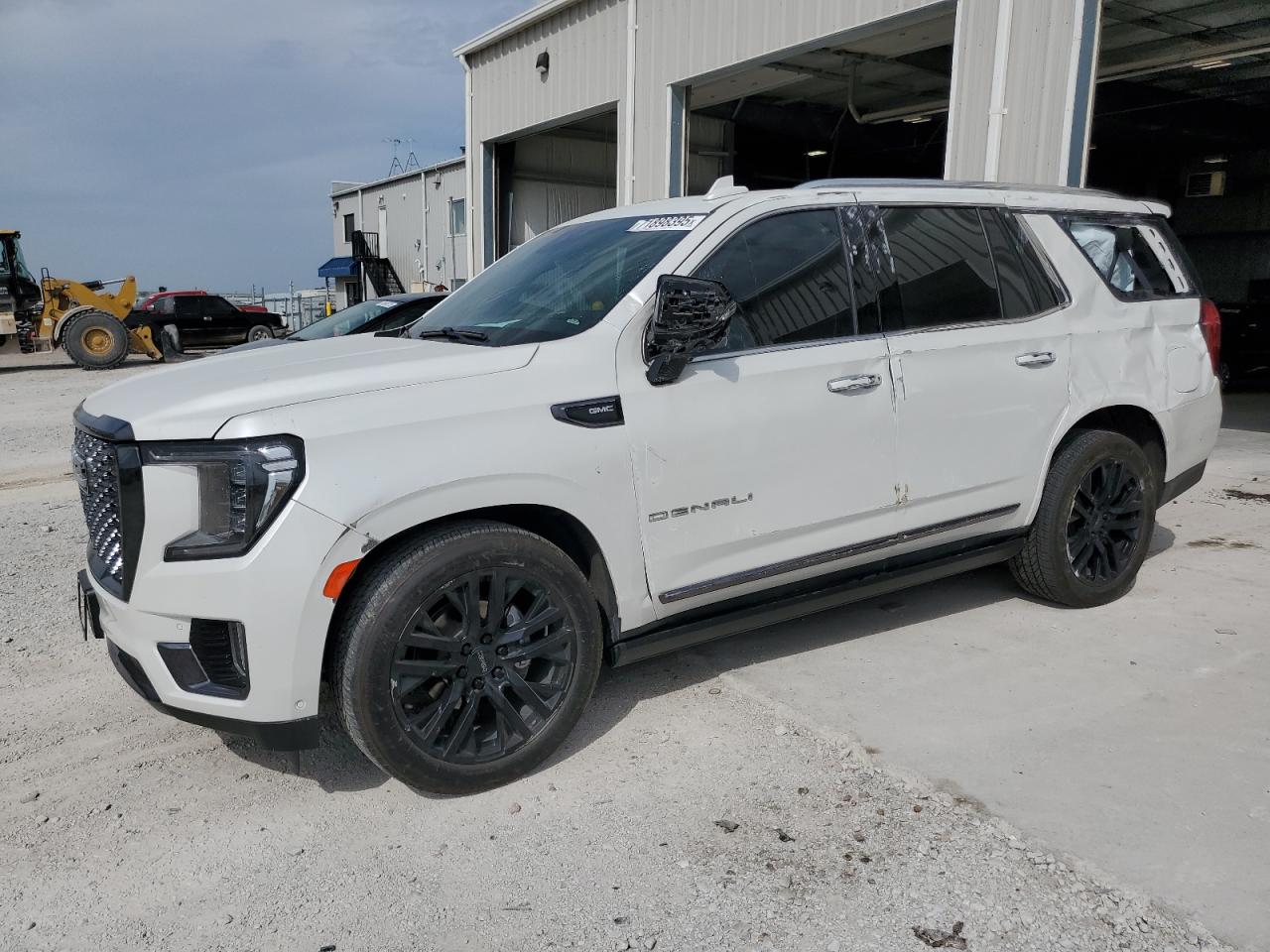 GMC YUKON DENALI ULTIMATE