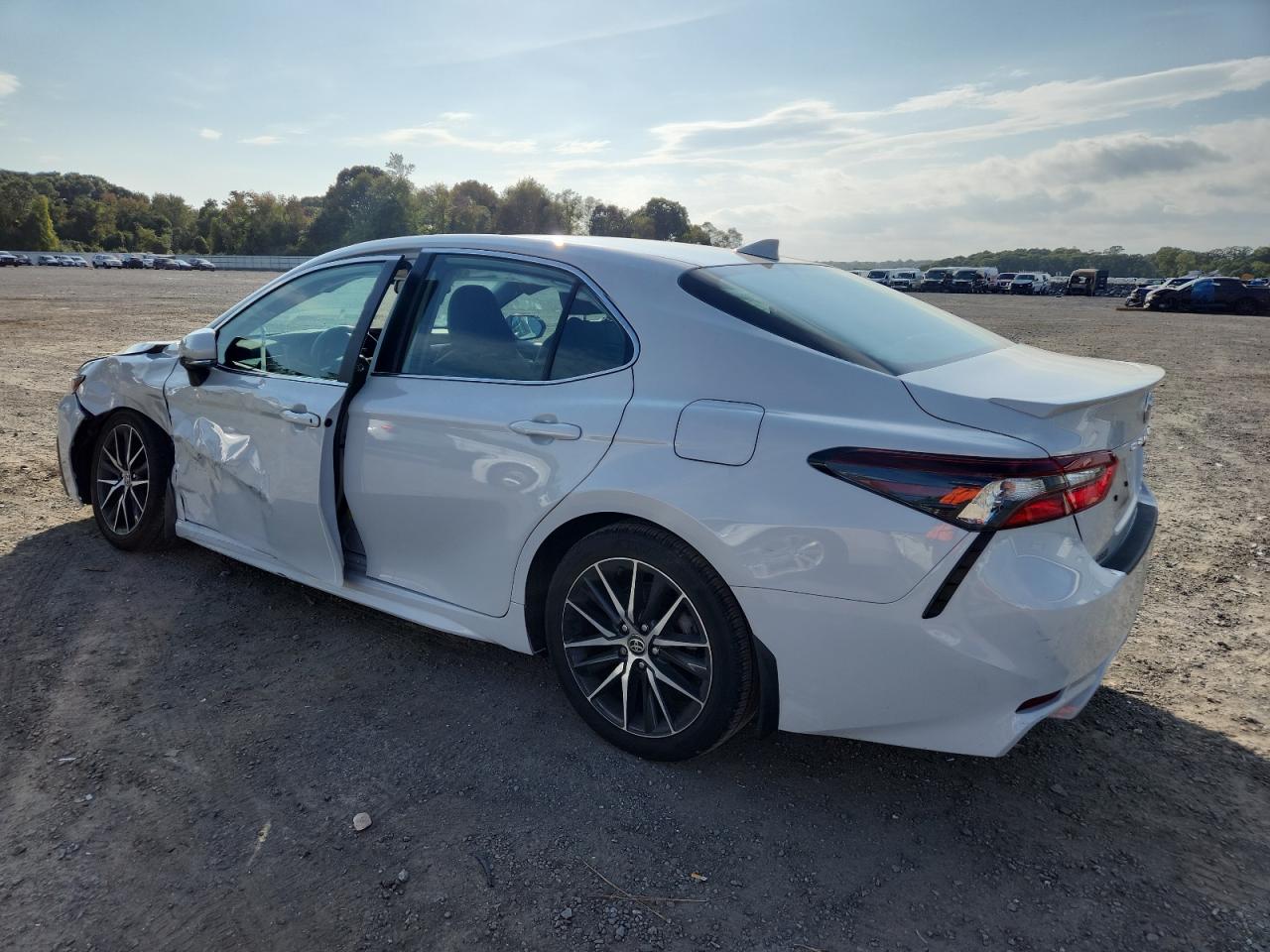 TOYOTA CAMRY SE NIGHT SHADE