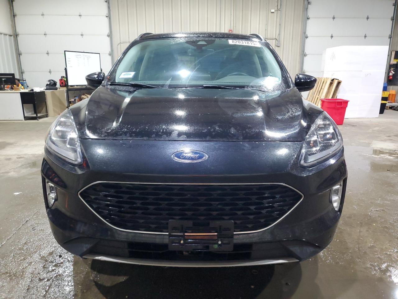 FORD ESCAPE TITANIUM