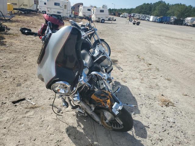 2010 HARLEY-DAVIDSON FLHTCU 1HD1FC410AB610637