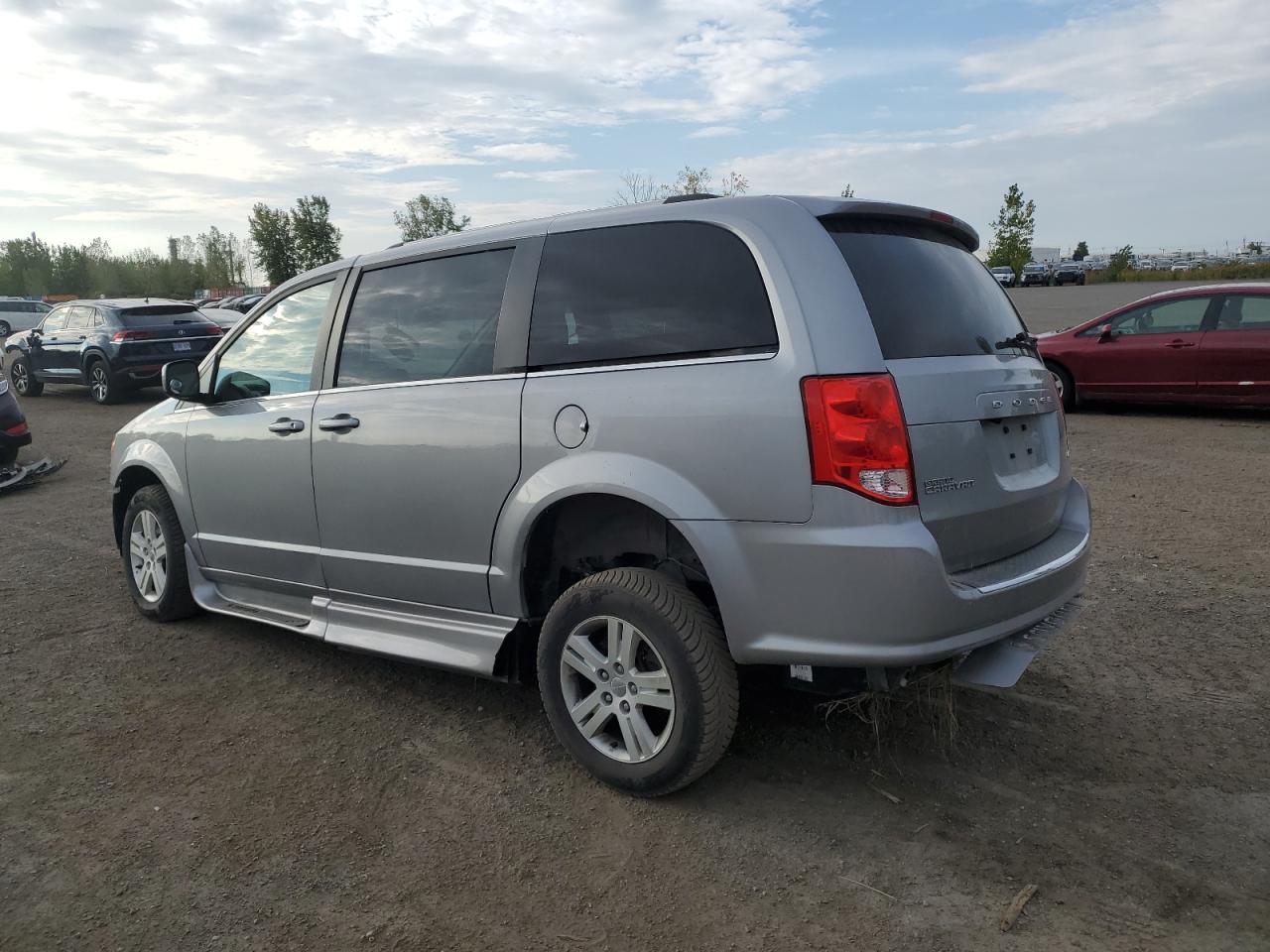 DODGE GRAND CARAVAN CREW