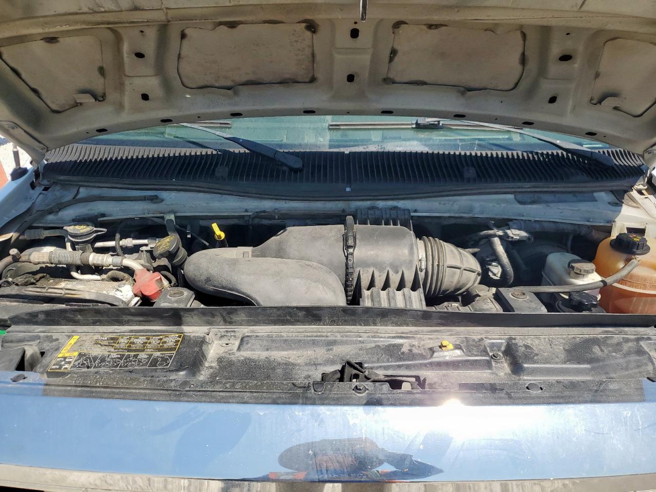 FORD ECONOLINE E250 VAN